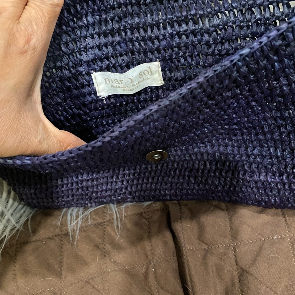 Mar y sol Crochet Clutch - Picture 2 of 3